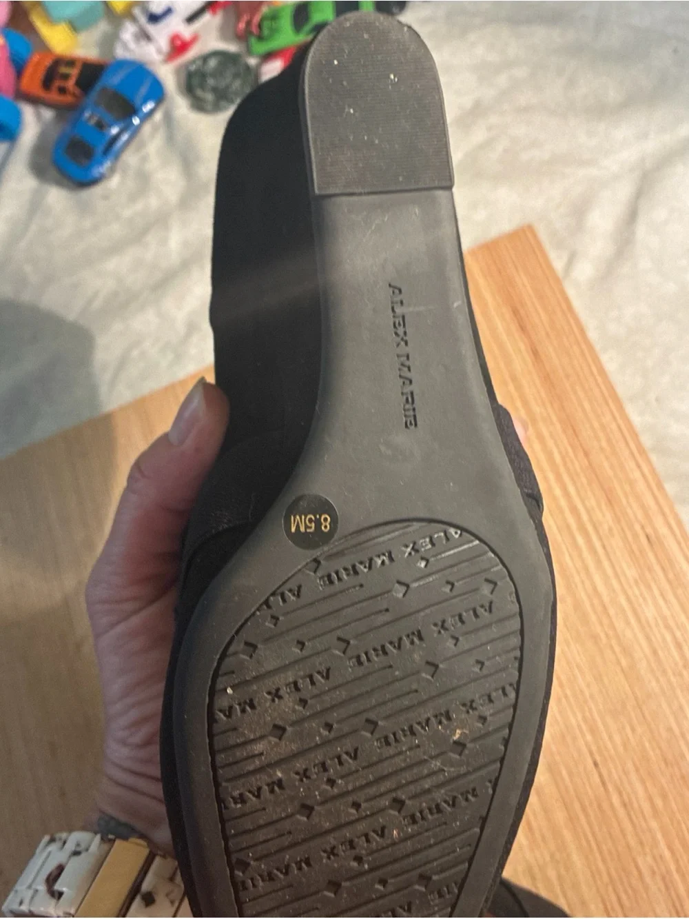 Alex Marie Black wedged Textured Slip-On Flats Sz 8.5